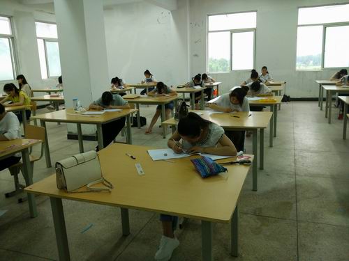 苏州大学到泗阳中专对3+4服装专业学生开展调研考核