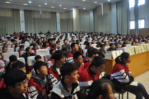 泗阳中专邀请诗人傅荣生为文学院开设诗歌讲座