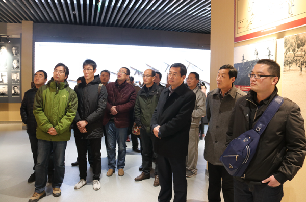 淮海技师学院组织党员赴沂蒙山开展“两学一做”专题党性教育活动