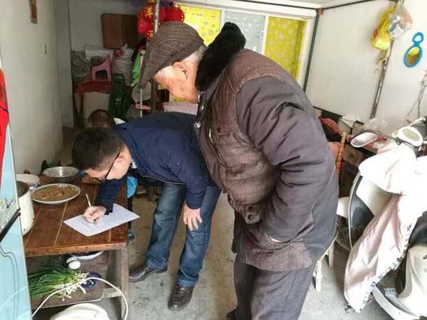 深入调查村民情意，入户开展真情帮办——淮海技师学院组织参与全市“三进三帮”活动第六个统一活动日