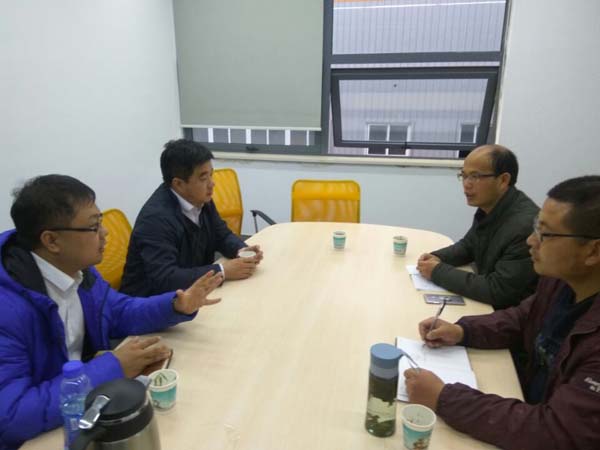 淮海技师学院组织教师赴芜湖机器人研究院考察工业机器人专业建设