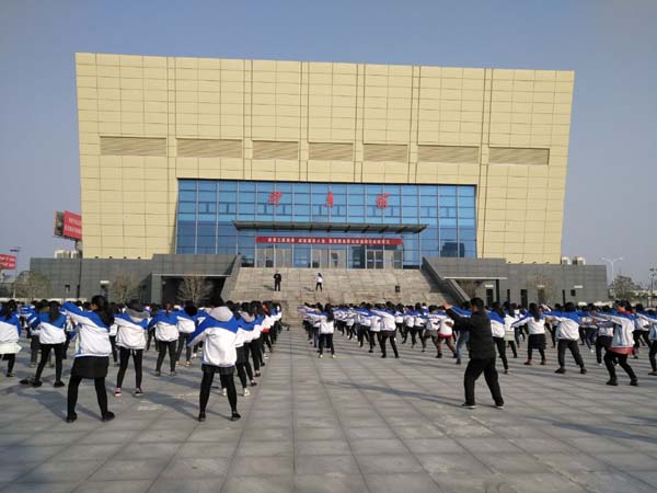 淮海技师学院开展丰富多彩的学生社团活动