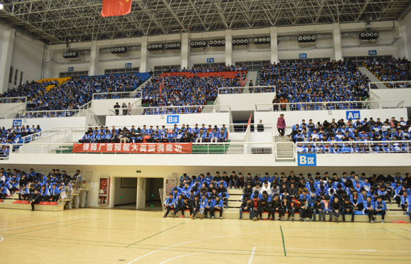 淮海技师学院举办“法制进校园，安全伴我行”法制大讲堂