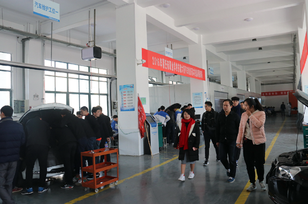 台湾实践大学学生代表到淮海技师学院参观访问