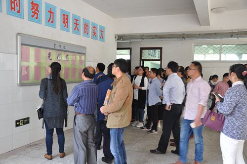 全县中学团委书记到泗阳中专观摩