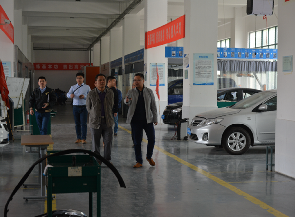 南京交通技师学院到淮海技师学院考察交流职业培训工作