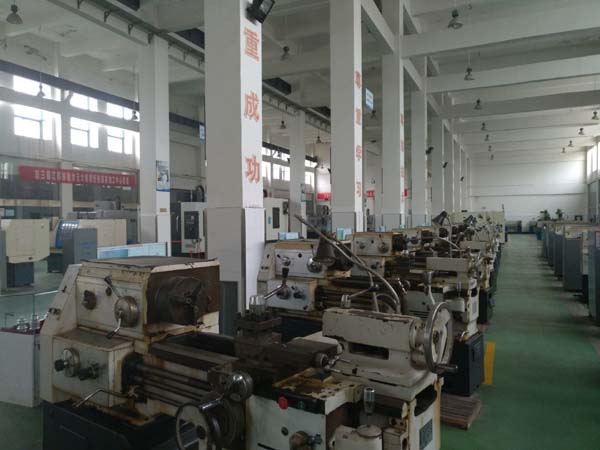 淮海技师学院组织开展实训教学区“6S”管理期中专项检查