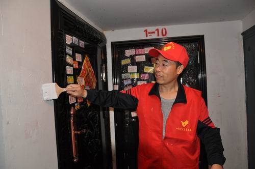 泗阳中专党员走进杨圩社区开展志愿服务受好评