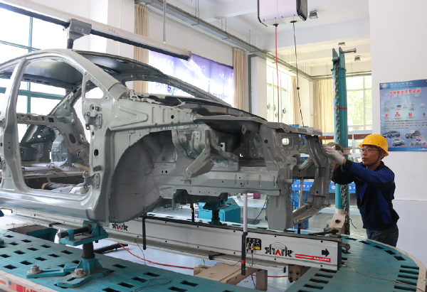 淮海技师学院2017年操作技能大赛圆满结束