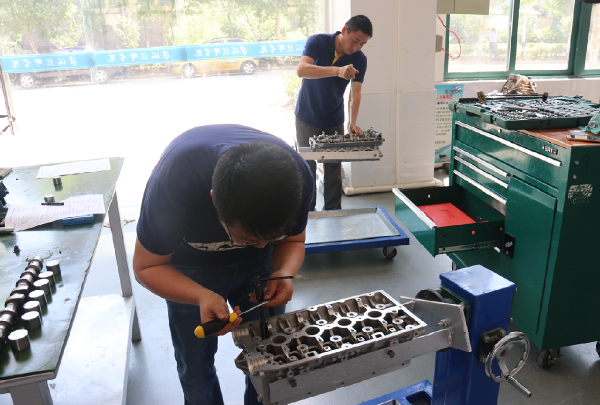 淮海技师学院2017年操作技能大赛圆满结束