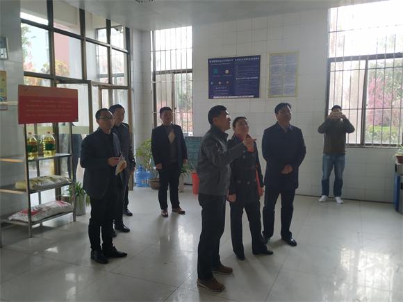 市教育局领导到宿迁经贸高职进行安全生产检查