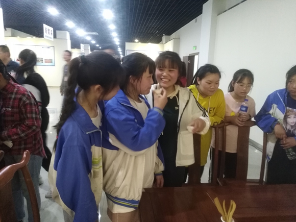 宿迁经贸高职茶艺展示活动受好评