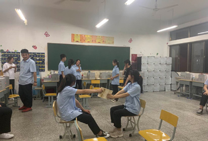 宿迁经贸高职机电工程系语文课上开展古诗词情景剧活动