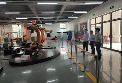 泗阳中专赴江苏工院洽谈合作办学项目