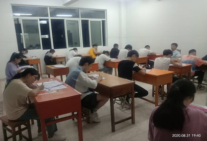 泗阳中专：对口升学部开学第一考