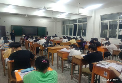 泗阳中专：对口升学部开学第一考