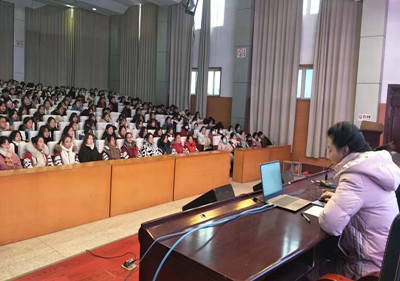 泗阳中专举办“职业生涯规划”讲座