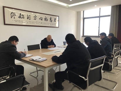 百尺竿头 更进一步