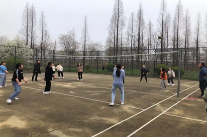 宿迁技师学院成功举行女子排球联赛