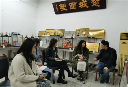 宿迁技师学院:“楚城面塑”传承人高恩奎接受了江苏教育报刊总刊的采访
