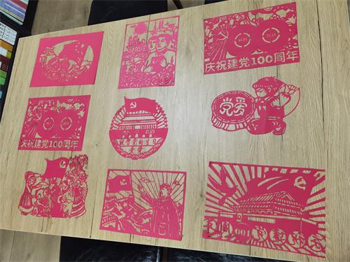 小小刻画寄深情 献礼建党百周年