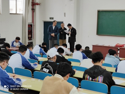宿迁技师学院成功举办钳工专业技能鉴定