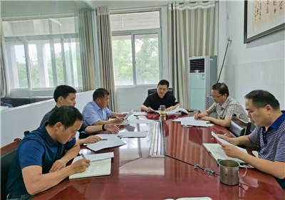 泗阳中专开展“扛旗夺牌当先锋、比学赶超进百强” 大讨论活动