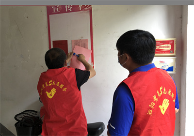 泗阳中专党员志愿者到杨圩社区宣传新冠疫情防控知识