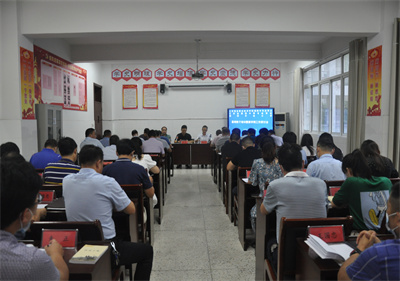 泗阳中专举行暑期教干培训暨开学工作研讨