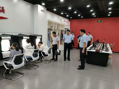 宿迁技师学院：如皋市教育局来校交流