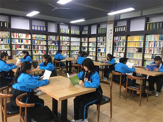 践行全民阅读   共建书香校园