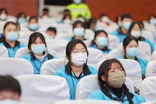 守法规  知礼让  安全文明出行
