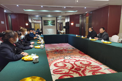 宿迁技师学院走访实习单位看望实习学生