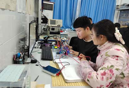精益求精 向高素质电子技术人才迈进——记宿迁经贸高职国家奖学金获得者韩子建