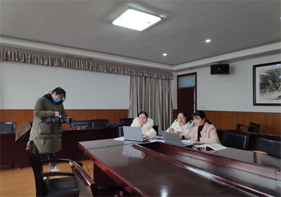 泗阳融媒体记者到泗阳中专采风