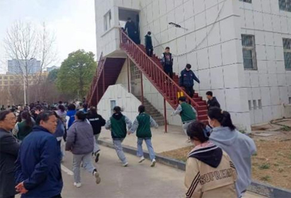 泗洪中专常态化开展 师生应急疏散演练活动