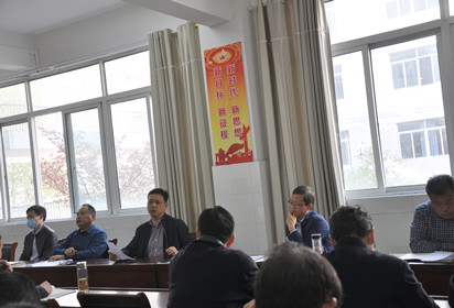 展示风采同发展 分享经验共成长 ——泗阳中专召开月结暨工作研讨会
