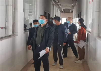 建美丽校园  创优雅环境