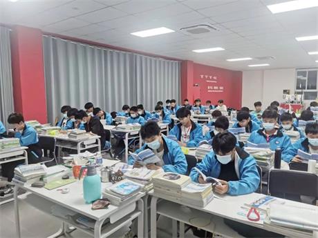 2022年职教活动周：特色晚自习，让校园学习生活更丰富！