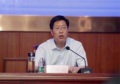 压实责任 强化管理 开创学校工作新局面