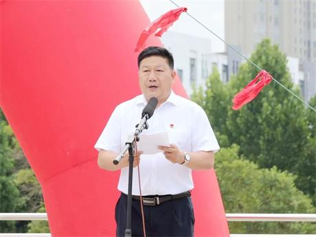 军姿飒爽  青春飞扬
