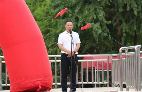 军姿飒爽  青春飞扬