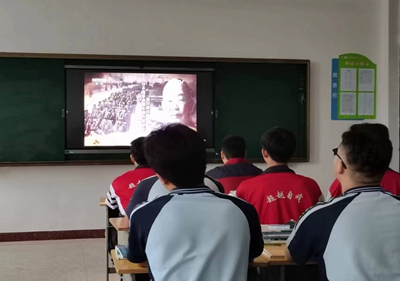 勿忘国耻,圆梦中华,高举旗帜跟党走