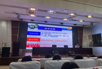 成长路上与法同行 ——泗阳中专开展法制宣传教育活动