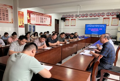 泗阳中专：召开教研组长工作会议
