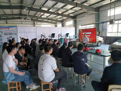 京东员工汽车养护项目专班培训第一期开班仪式在我校顺利举行