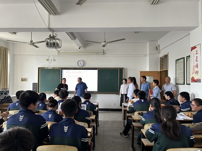 谱写合作新篇章 画好教育同心圆——市老年大学莅临宿迁开放大学调研学生社团教学情况