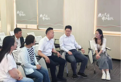 党建引领聚合力 校社联动促发展