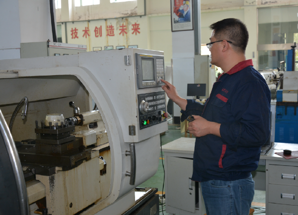 2017年全市高级技师统一考评在淮海技师学院顺利举行