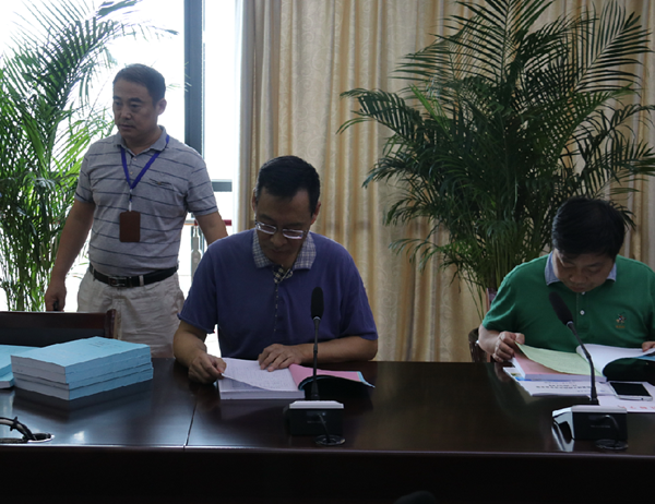 省高技能人才重点建设项目评审专家组到淮海技师学院验收省级示范专业